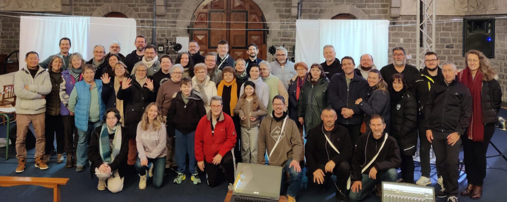 l'équipe de cantal comédie presque au complet